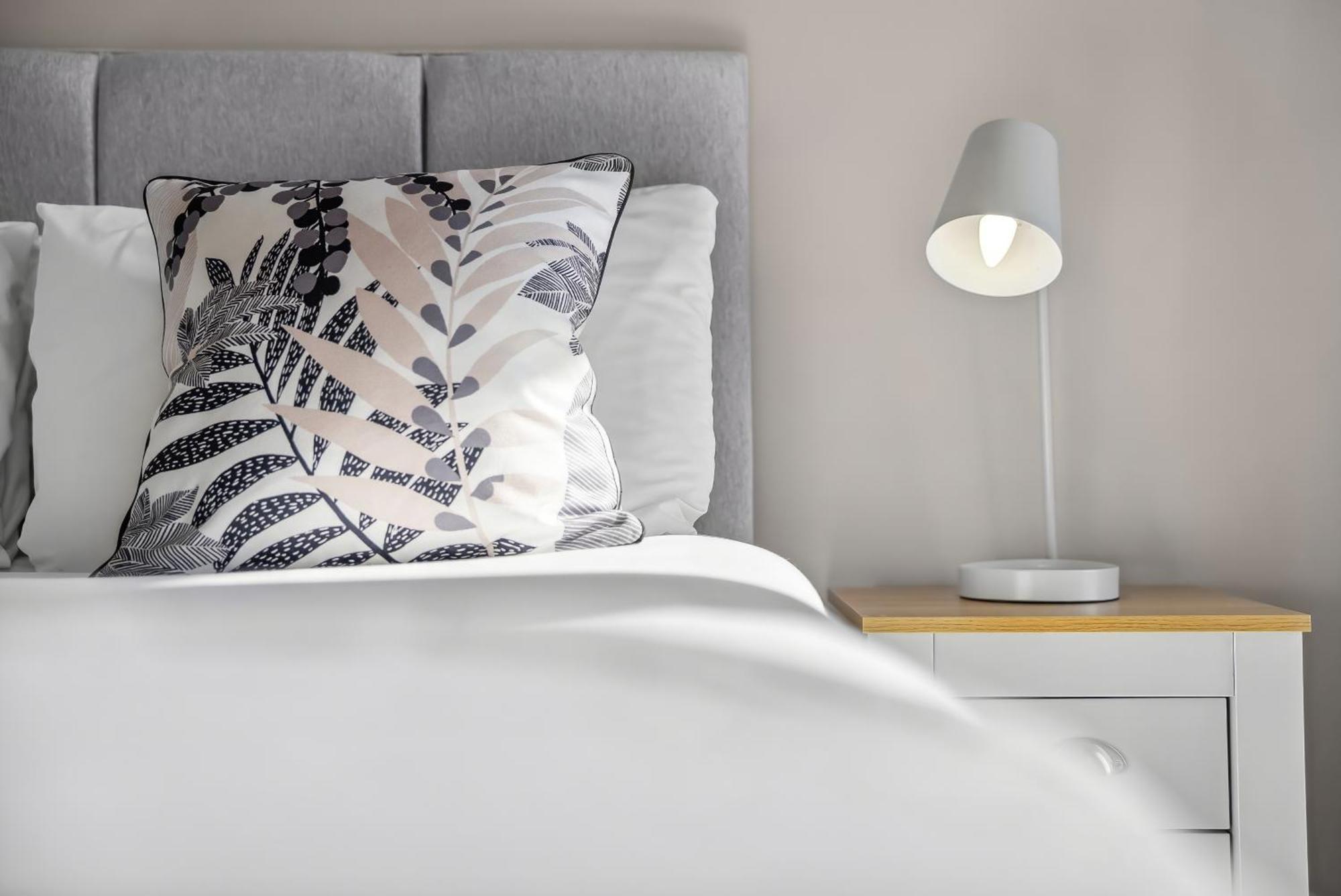 Cotels At Vizion Serviced Apartments, Superfast Broadband, Central Location, Free Parking, Fully Equipped Kitchen Milton Keynes Ngoại thất bức ảnh