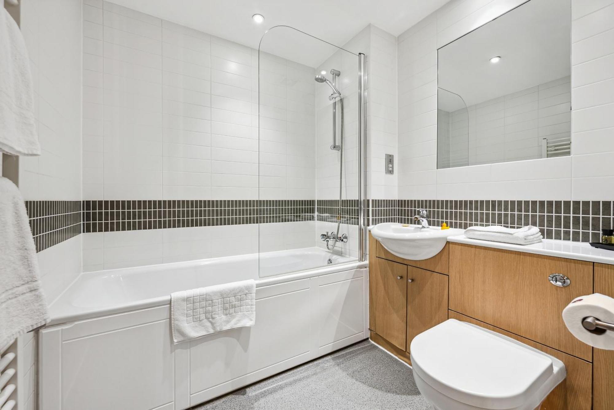 Cotels At Vizion Serviced Apartments, Superfast Broadband, Central Location, Free Parking, Fully Equipped Kitchen Milton Keynes Ngoại thất bức ảnh