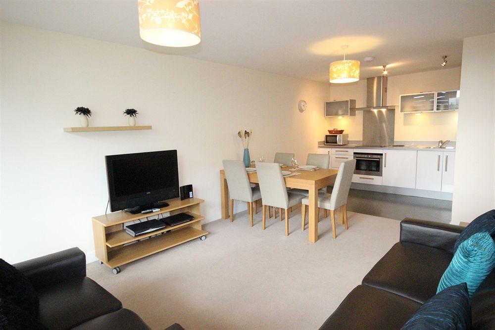 Cotels At Vizion Serviced Apartments, Superfast Broadband, Central Location, Free Parking, Fully Equipped Kitchen Milton Keynes Ngoại thất bức ảnh