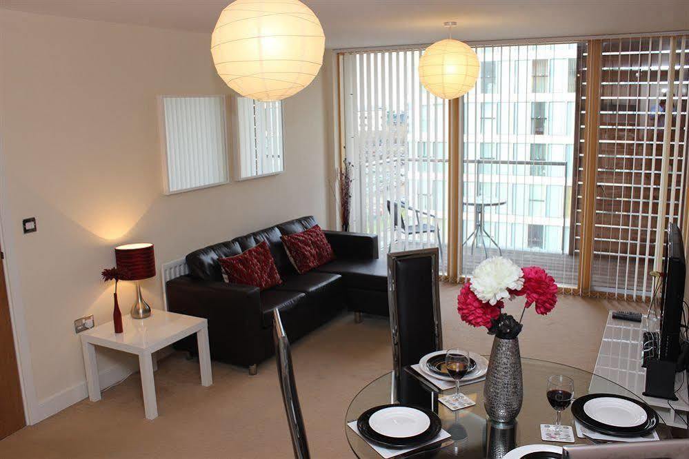 Cotels At Vizion Serviced Apartments, Superfast Broadband, Central Location, Free Parking, Fully Equipped Kitchen Milton Keynes Ngoại thất bức ảnh